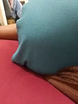 Lilo1323 online show from February 22, 11:39 pm