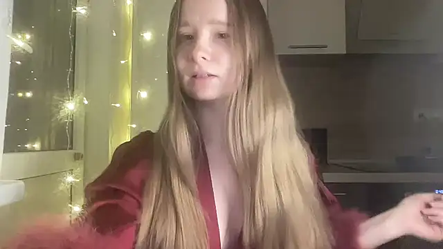Snapshot of cutefoxieee chatting on April 14, 9:31 pm cutefoxieee online show from April 14, 9:31 pm