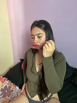 I Valentina online show from March 28, 7:48 pm