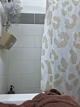 Snapshot of JestingSense chatting on March 1, 12:05 pm JestingSense online show from March 1, 12:05 pm