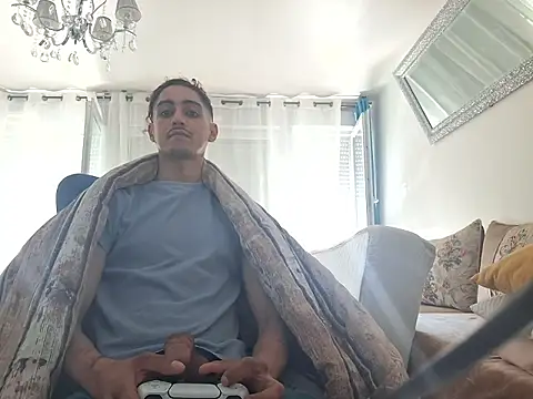 Snapshot of JestingSense chatting on March 2, 1:07 pm JestingSense online show from March 2, 1:07 pm