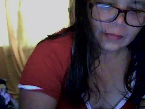 Flowerblossom123 online show from April 2, 7:04 am