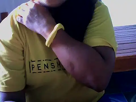 Flowerblossom123 online show from April 15, 4:18 am