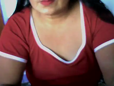 Snapshot of Flowerblossom123 chatting on May 25, 6:01 am Flowerblossom123 online show from May 25, 6:01 am