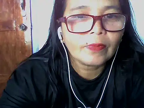 Flowerblossom123 online show from April 16, 5:30 am