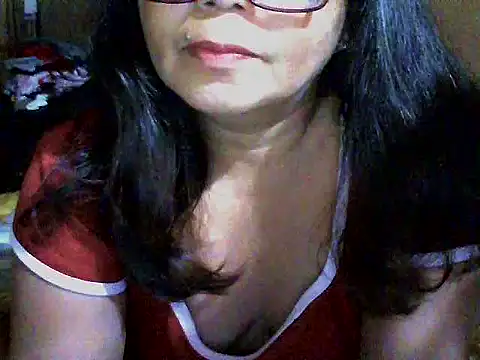 Flowerblossom123 online show from March 25, 8:41 pm