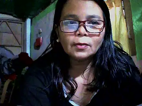 Flowerblossom123 online show from March 9, 2:15 am