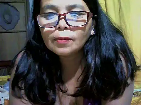 Flowerblossom123 online show from March 14, 1:50 pm