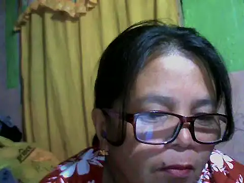 Snapshot of Flowerblossom123 chatting on May 5, 7:06 pm Flowerblossom123 online show from May 5, 7:06 pm