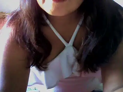 Flowerblossom123 online show from April 11, 7:16 am