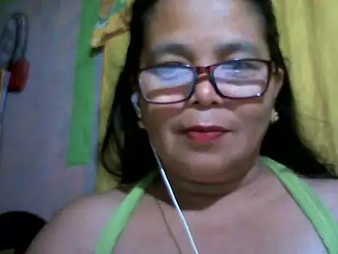 Snapshot of Flowerblossom123 chatting on May 10, 2:30 pm Flowerblossom123 online show from May 10, 2:30 pm