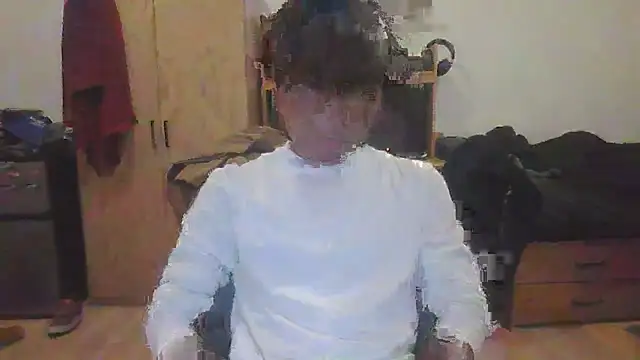 Snapshot of Ethangh001 chatting on February 23, 3:41 am Ethangh001 online show from February 23, 3:41 am