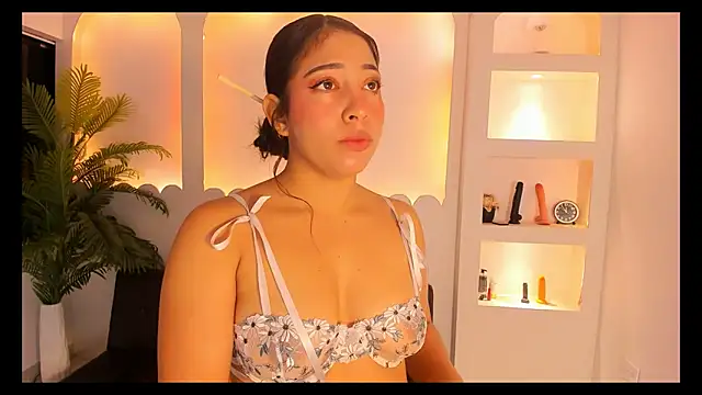 Holy Lux online show from June 1, 11:10 am