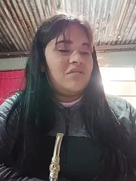 Orianamzn21 online show from June 24, 1:32 pm