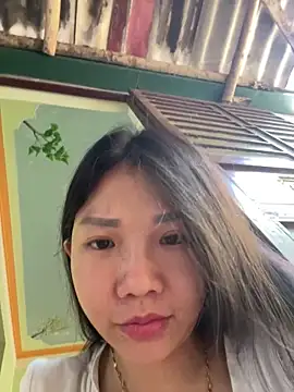 Miumieu2 online show from April 12, 9:23 am