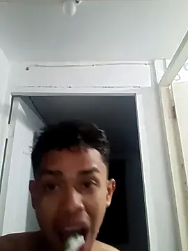 Lluviadeorohd online show from February 24, 4:46 am