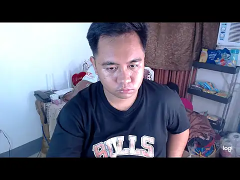 Snapshot of cutejohn chatting on May 1, 8:19 am cutejohn online show from May 1, 8:19 am