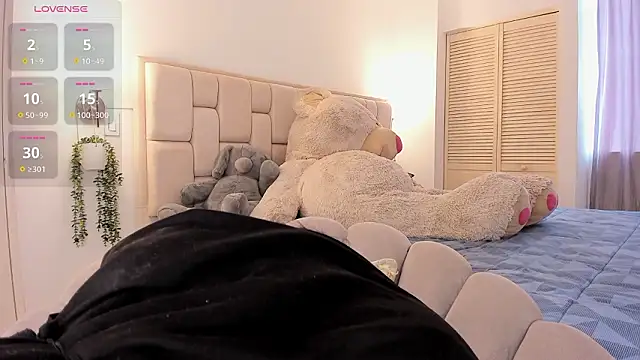 Yasmin cute online show from March 6, 9:21 pm