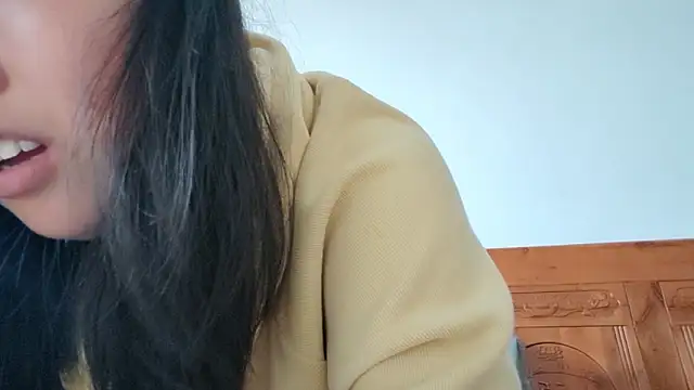 Hannah-33 online show from February 27, 6:57 am