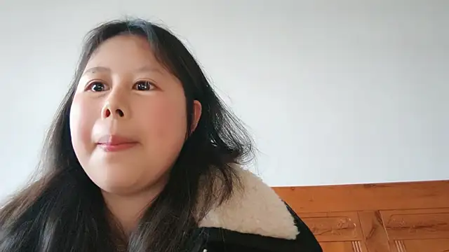 Hannah-33 online show from February 28, 7:41 am