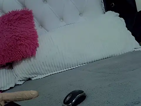 Candy19921 online show from February 28, 6:07 pm