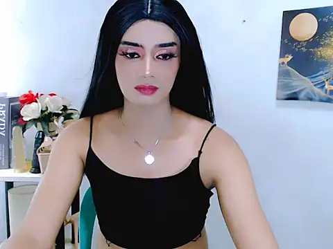 Queeny Cassandra online show from April 14, 5:45 am