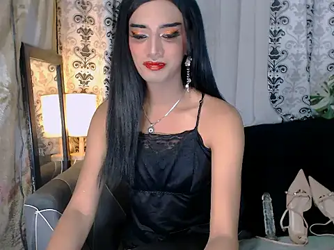 Queeny Cassandra online show from July 22, 12:01 am