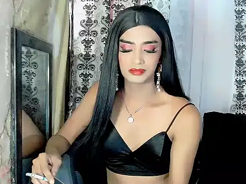Queeny Cassandra online show from June 18, 1:26 am