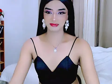 Queeny Cassandra online show from May 23, 6:12 am