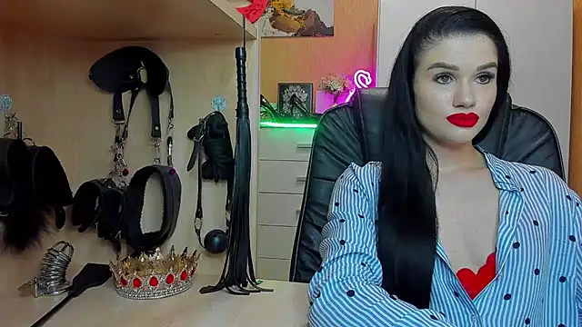 Snapshot of KristiTopxx chatting on May 18, 6:01 pm KristiTopxx online show from May 18, 6:01 pm