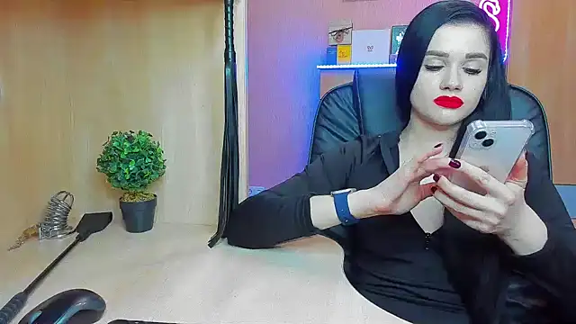 KristiTopxx online show from March 7, 9:59 pm