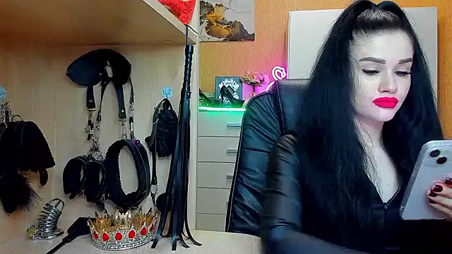 KristiTopxx online show from March 24, 8:31 pm