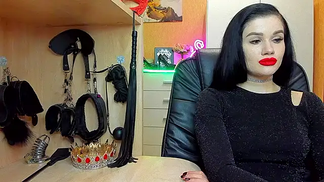 KristiTopxx online show from March 31, 6:43 pm