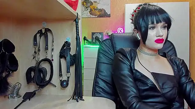 KristiTopxx online show from October 15, 6:16 pm