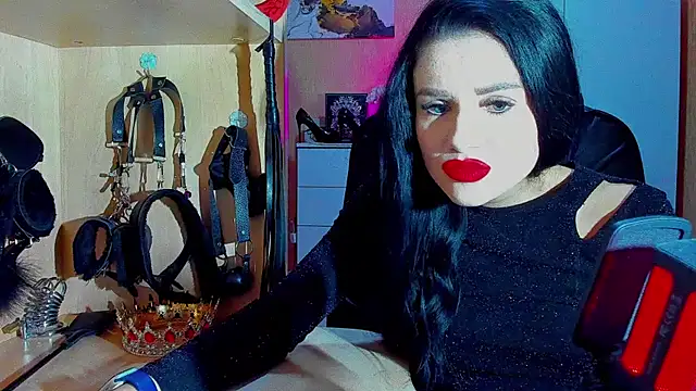 KristiTopxx online show from October 22, 8:30 pm