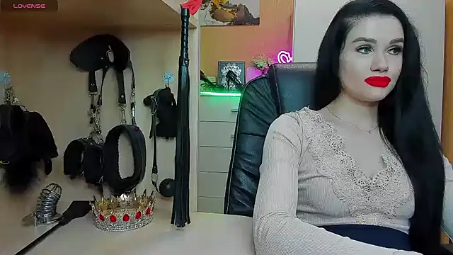 Snapshot of KristiTopxx chatting on June 8, 7:14 pm KristiTopxx online show from June 8, 7:14 pm