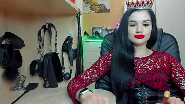 KristiTopxx online show from November 4, 8:23 pm