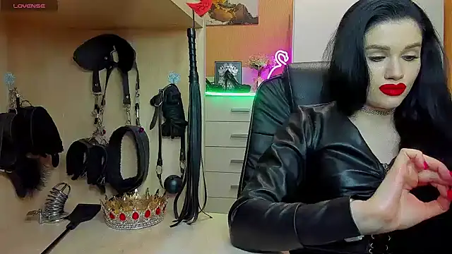 Snapshot of KristiTopxx chatting on May 6, 6:12 pm KristiTopxx online show from May 6, 6:12 pm