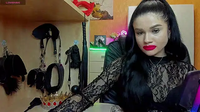 Snapshot of KristiTopxx chatting on May 10, 8:00 pm KristiTopxx online show from May 10, 8:00 pm