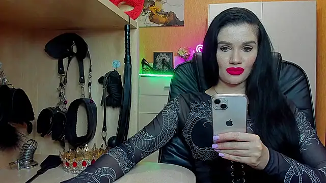 Snapshot of KristiTopxx chatting on May 25, 7:01 pm KristiTopxx online show from May 25, 7:01 pm