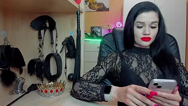 Snapshot of KristiTopxx chatting on April 20, 7:04 pm KristiTopxx online show from April 20, 7:04 pm