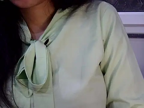 Neha Sharma2 online show from April 1, 1:23 pm