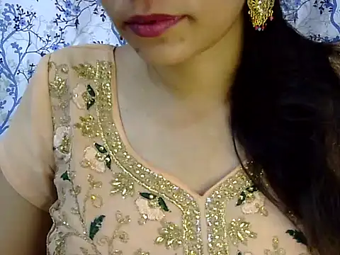 Snapshot of Neha_Sharma2 chatting on June 21, 1:06 pm Neha Sharma2 online show from June 21, 1:06 pm