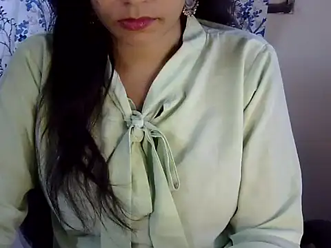 Snapshot of Neha_Sharma2 chatting on July 7, 1:03 pm Neha Sharma2 online show from July 7, 1:03 pm