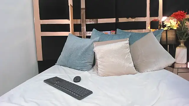 ursafrost online show from May 29, 3:56 am
