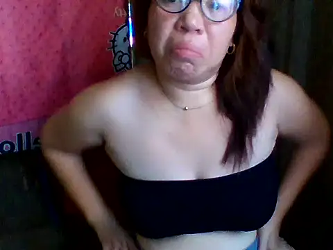 sweet lhyn online show from July 13, 4:45 am
