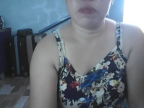 sweet lhyn online show from March 2, 5:08 am