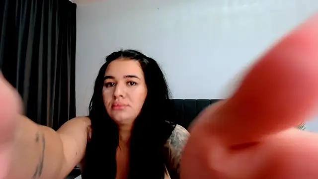 Snapshot of Layla_Ress chatting on July 9, 4:24 am Layla Ress online show from July 9, 4:24 am