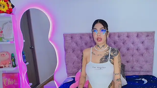 CamilaVelour online show from March 30, 5:53 am