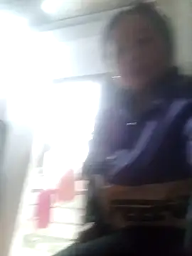 Snapshot of heesuu11 chatting on February 27, 12:33 am heesuu11 online show from February 27, 12:33 am